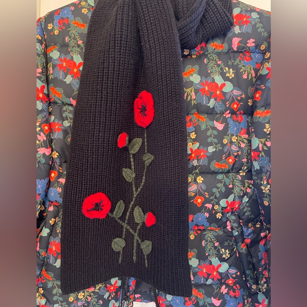 Kate Spade knit scarf with knit poppy flowers